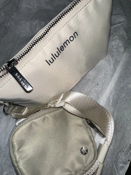 lululemon athletica Cream Mini Crossbody and Pouch Set - Picture 5 of 10